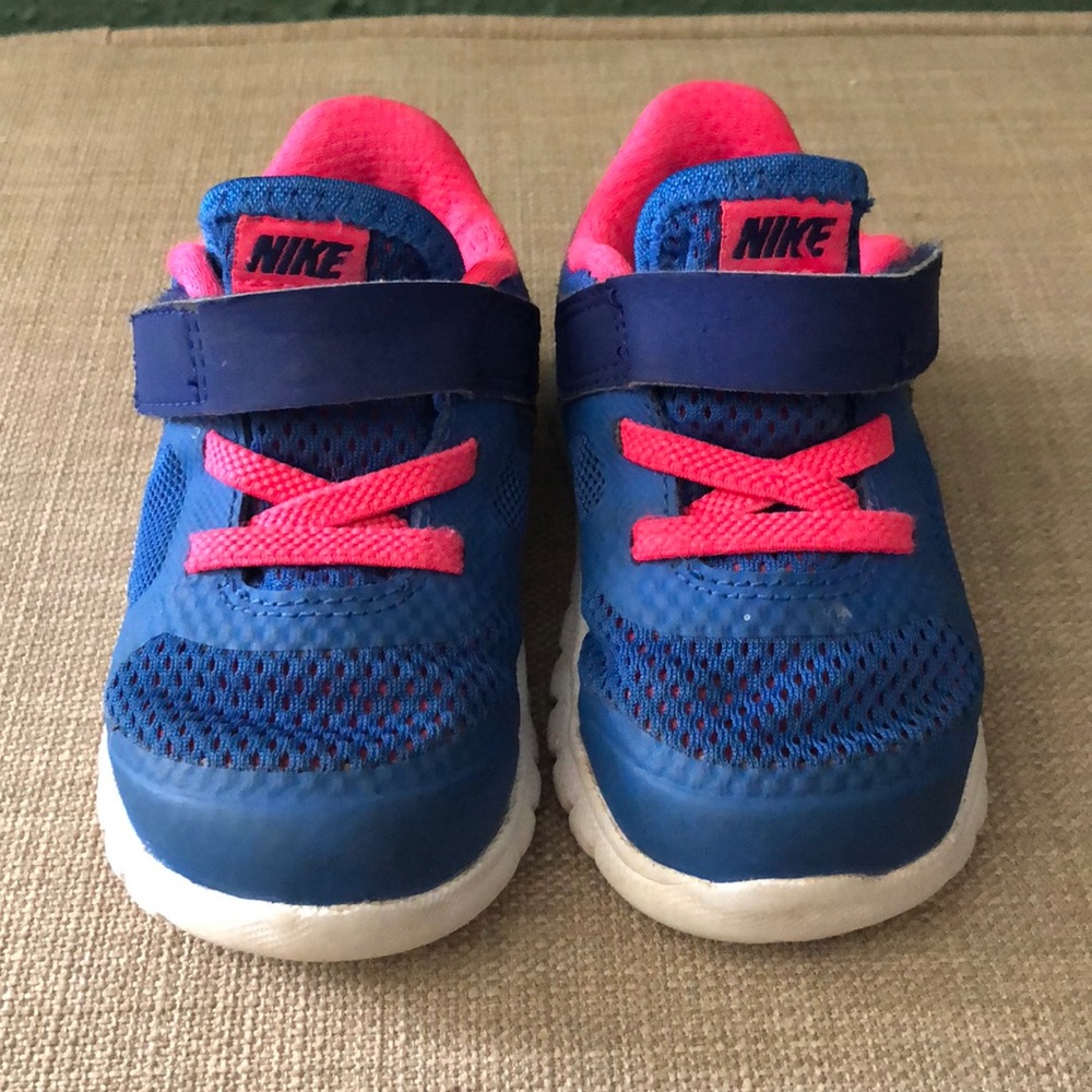 Nike Toddler Tennis Shoes